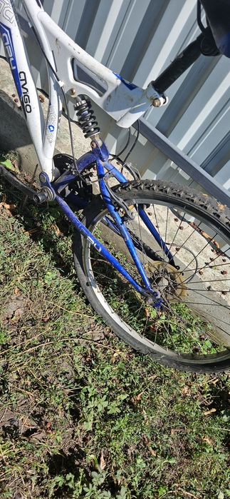 Vand bicicleta buna