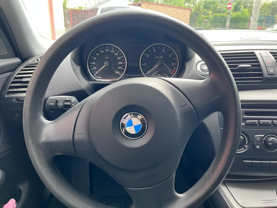 BMW 1 Series 2008 — imagine 4