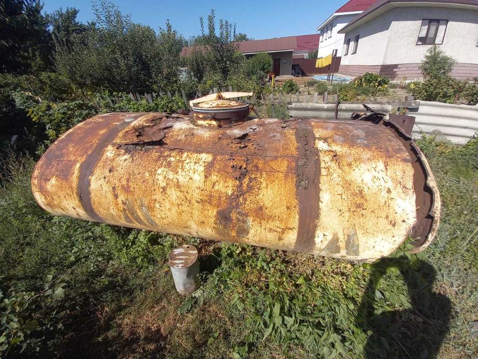 Продам алюминивую бочку