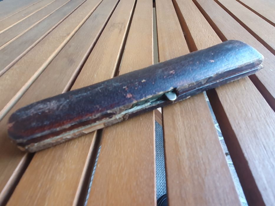 Port țigaret vechi din sidef