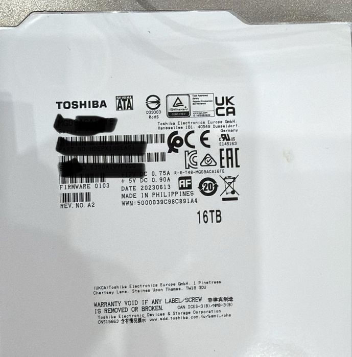Жесткий диск Toshiba емкостью 16 ТБ