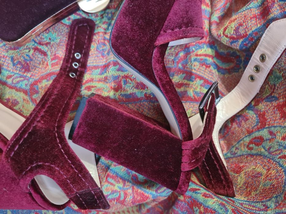 Босоножки, туфли ,