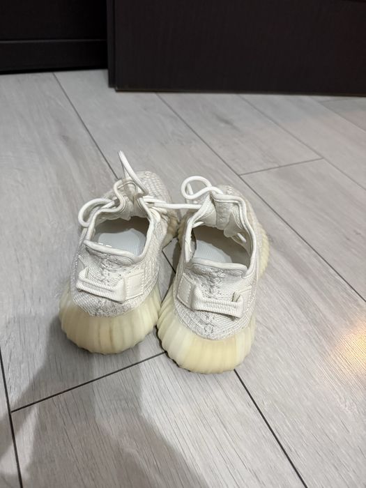Yezzy  350  v2  ca nou