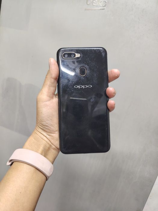 Продаётся телефон