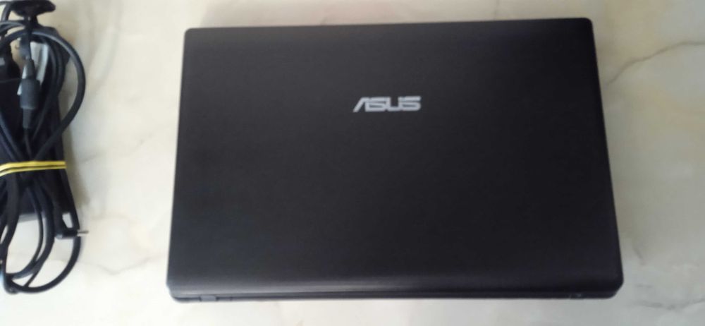 ASUS i7 3630QM 8Gb ddr3 2 placi video GT610 2GB SSD gaming laptop 15,6