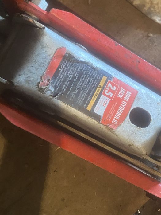 Домкрат авто 2,5тонны