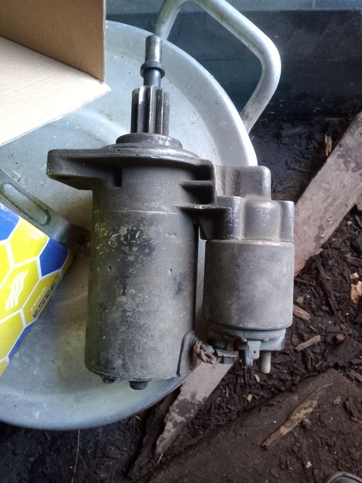 Продам стартер на пассат б3