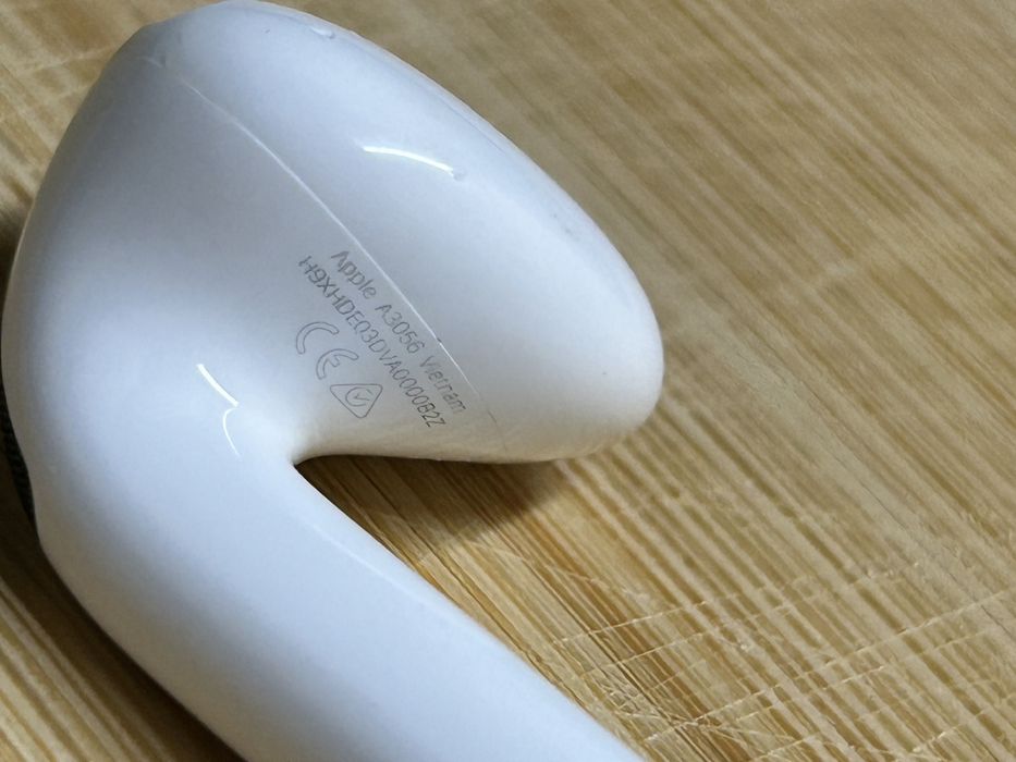 Casca stanga airpods 4 ANC