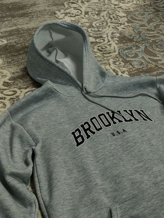 Худи с надписью BROOKLYN