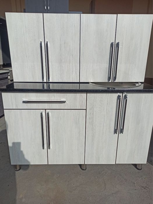 Кухонный мебель. 1.30