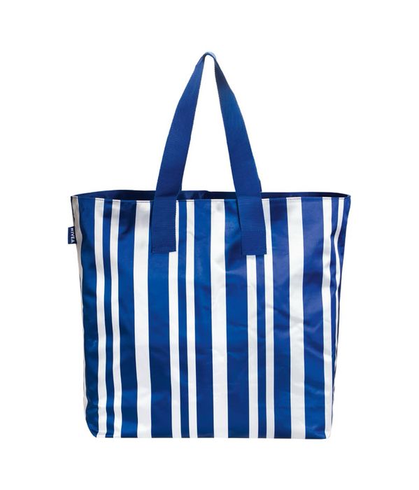 Плажна чанта на Nivea + топка Nivea подарък