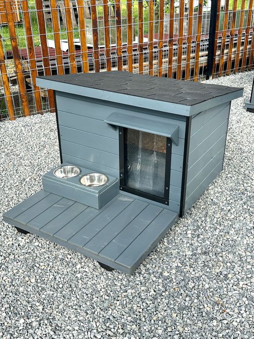 Cusca pentru câini izolată, acoperiș plat, premium (M–XXL)