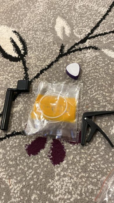 Укулеле              .