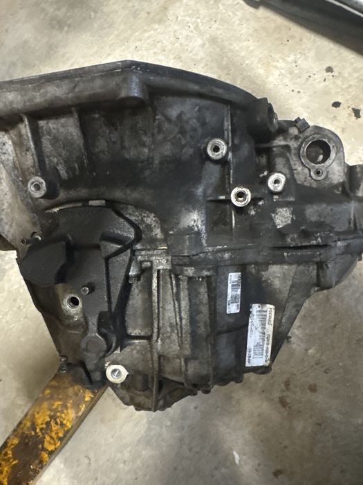 Скоростна кутия рено трафик виваро 1.6 6 скорости / Trafic 1,6 vivaro