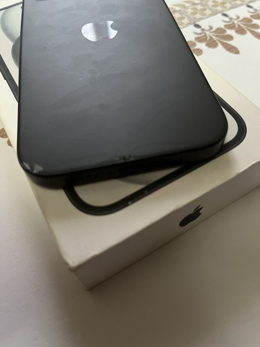 Айфон 15срочно.