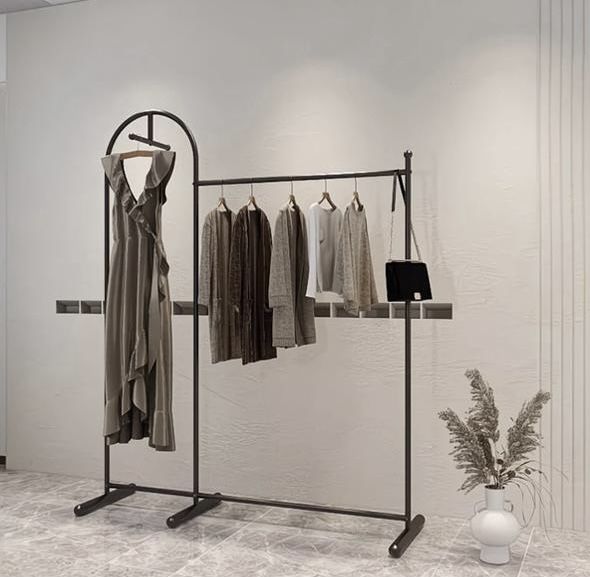 Стойка для одежды