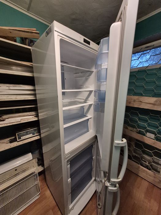 Продам холодильник LG