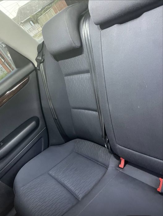 Interior A4 B7 textil in stare excelenta