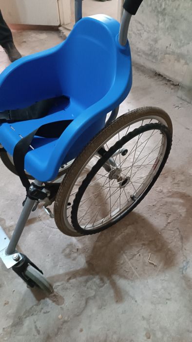 Б/у инвалидная коляск