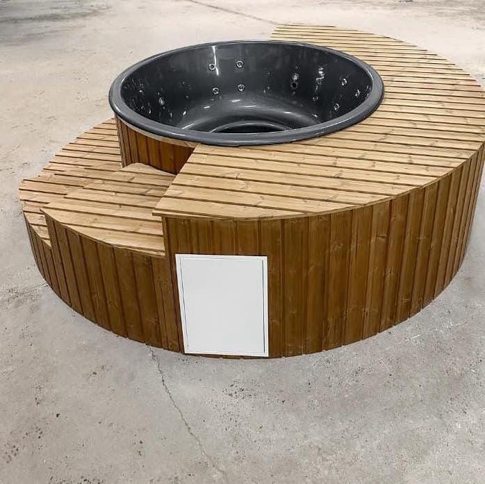 Уникално Джакузи Вана с вградена печка на дърва , термо стълби тераса