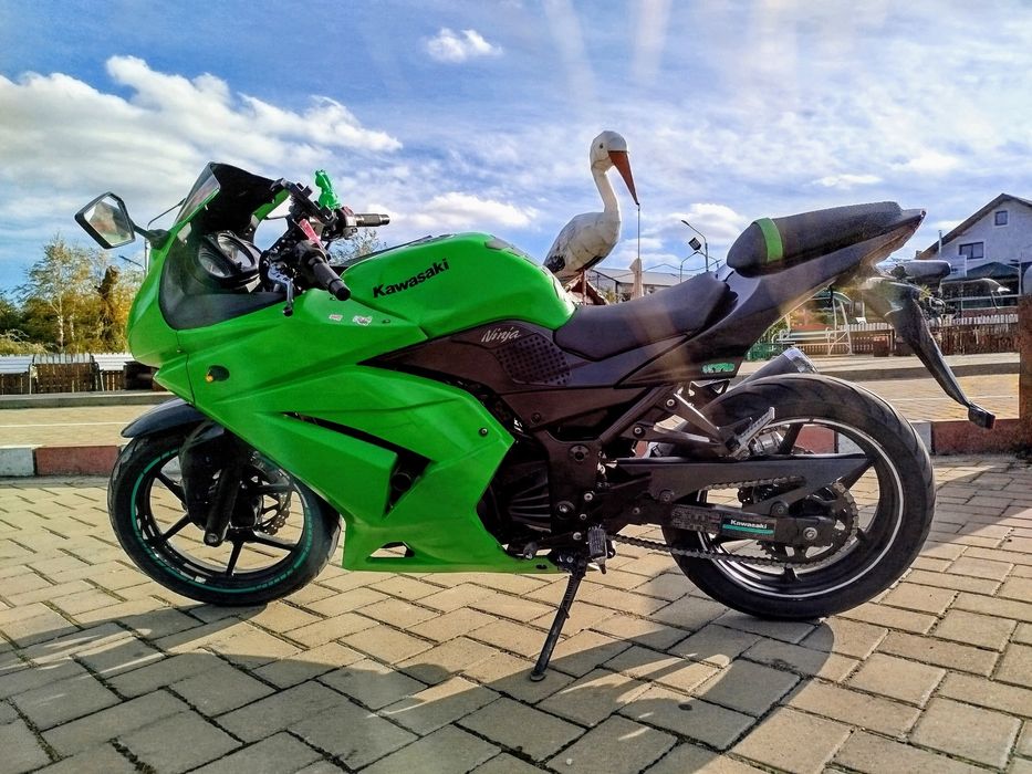Kawasaki Ninja EX 250R din 2010, A2.