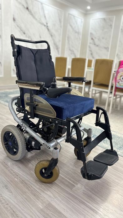 Продам электроколяску Otto Bock A200
