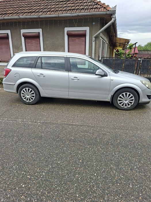 Opel astra h  motor 1,7