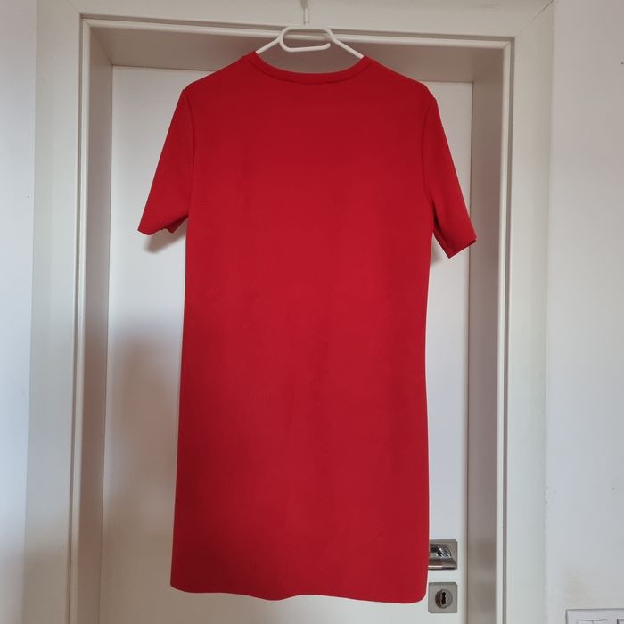 Vand rochita Zara noua cu eticheta, , rosie- corai