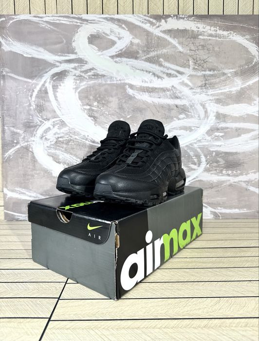 Nike Air Max 95 Triple Black