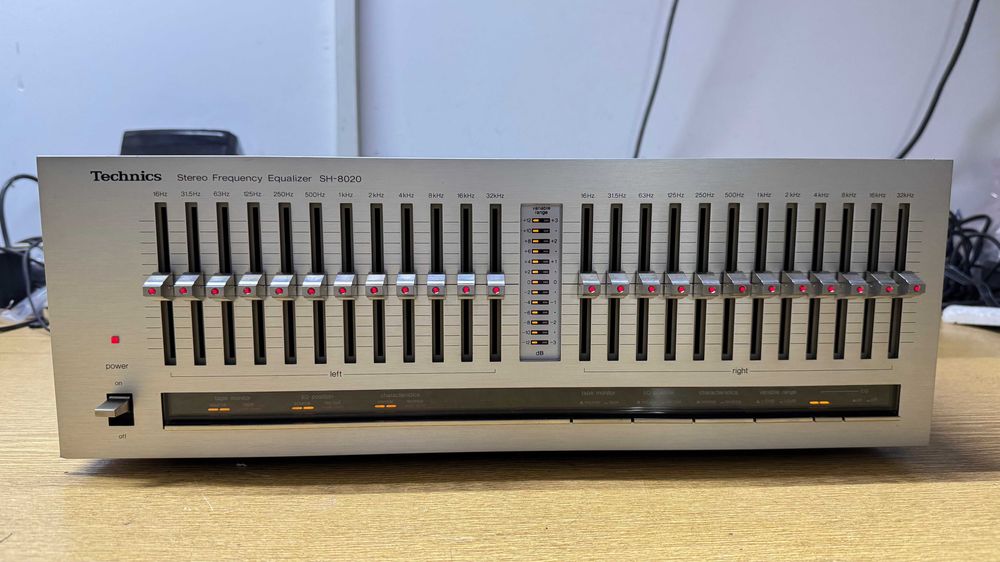 Egalizator Technics SH-8020