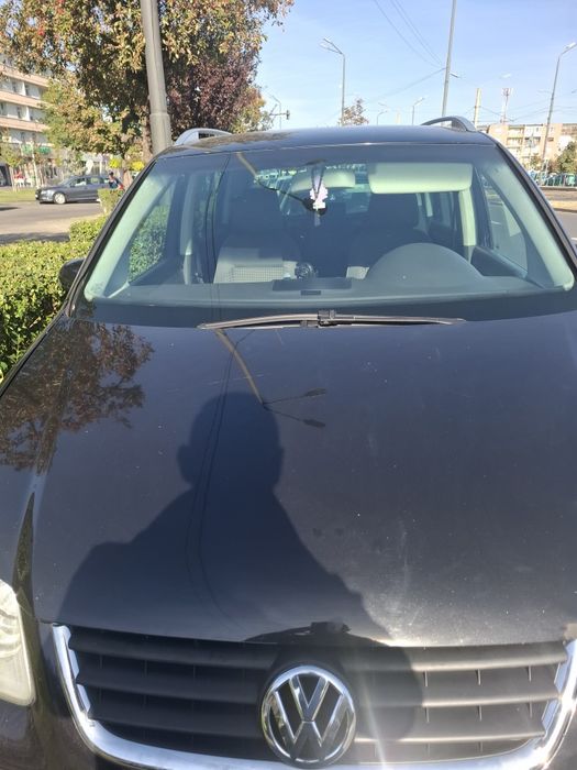 Volkswagen Touran 2004 diesel, 2.102 € — imagine 4
