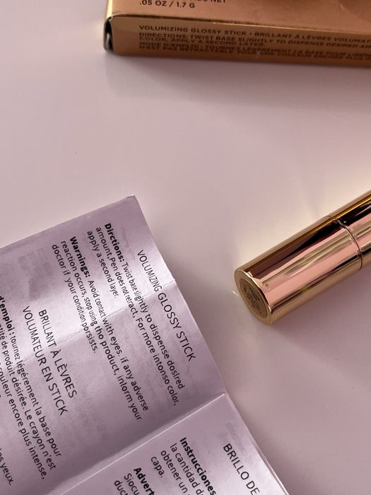 Hourglass Phantom Volumizing Glossy Balm