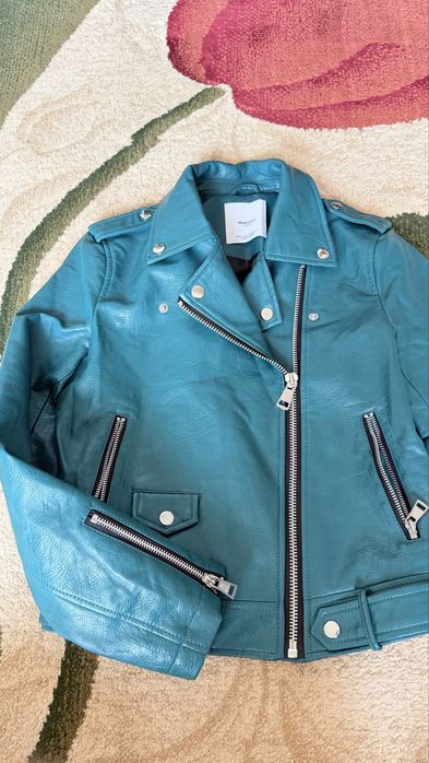 Женский кожанный пиджак / косуха