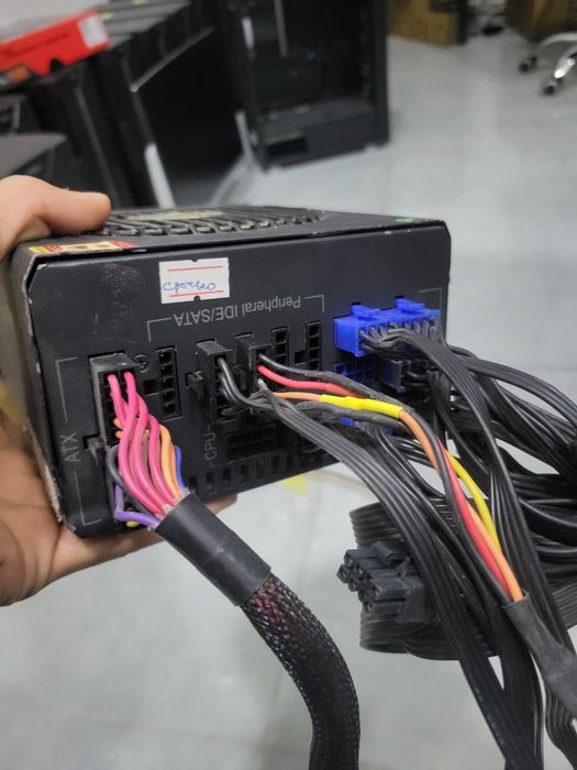Blokpitaniya 1650w 80+ gold