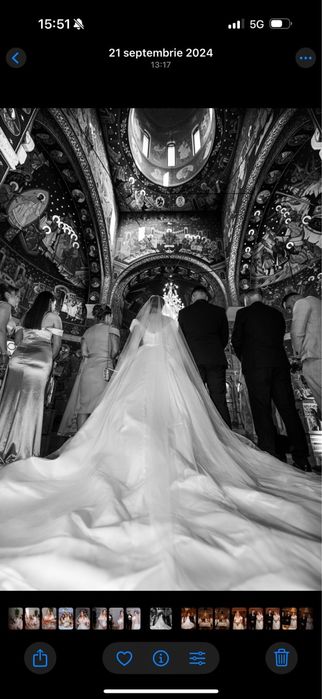 Rochie de mireasa cu trena detasabilia si voal inclus