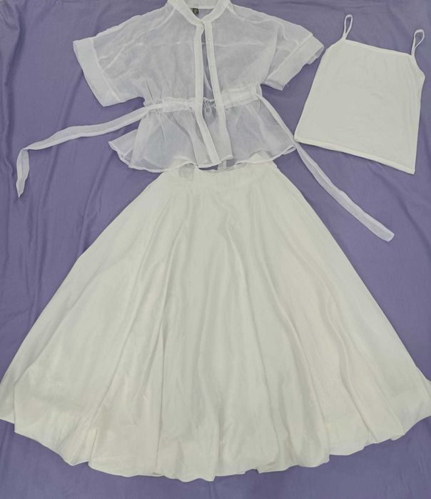 Продам блузку(с майкой) и юбку