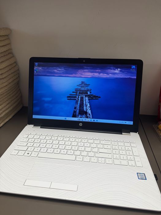 Лаптоп HP 15-bs150sa