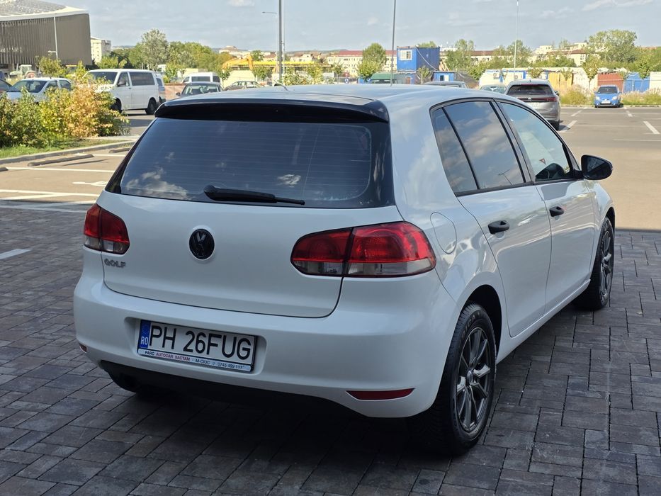 Vw golf 6 1.6 tdi manual unic proprietar. SE POATE ACHIZIȚIONA SI IN RATE. LIVRARE IN TARA