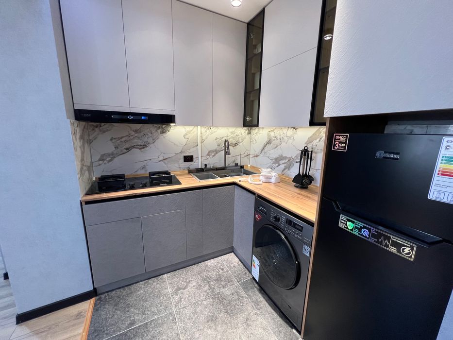 Сдается 1 комнатная квартира 
С обстановкой ЛЮКС в горде Алмалыке