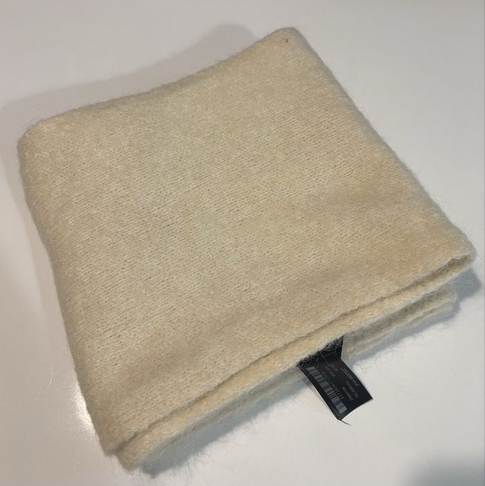 Красив и топъл нов вълнен шал Zara