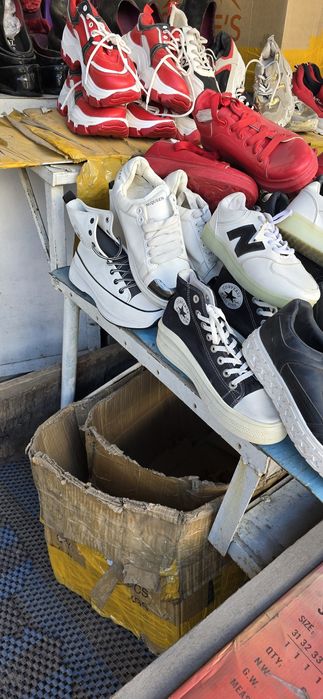 Распродажа кроссовки