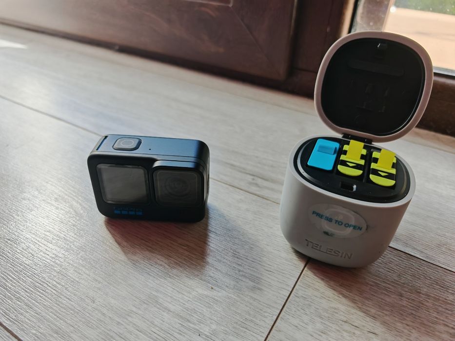 GoPro Hero 10 cu accesorii