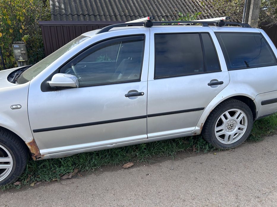 Volkswagen Golf 2003 diesel, 862 € — imagine 3