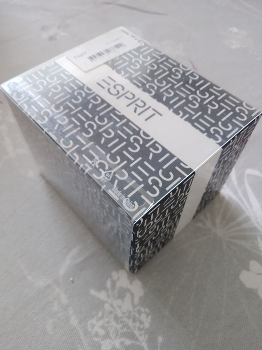 Часовник Esprit 110лв. и Pierre Cardin 80лв.