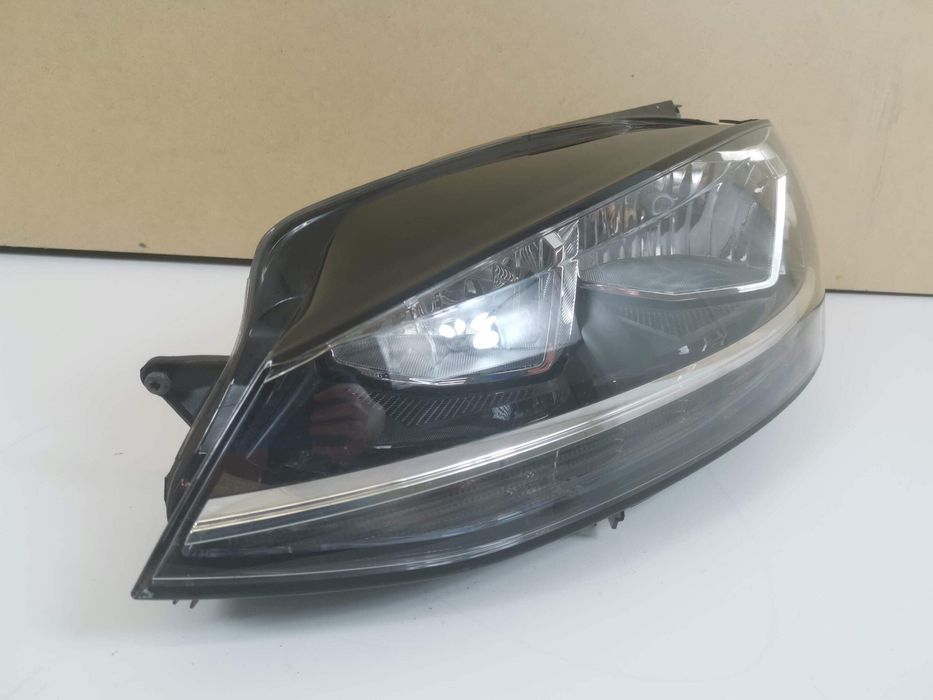 Ляв фар Халоген Фолксваген ВВ Голф 7 [фейслифт] Оригинален В добро със