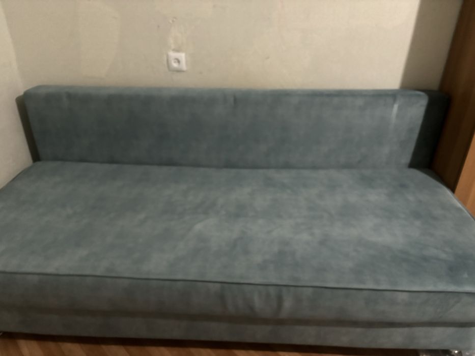 Продам диван,  в отличном состояний