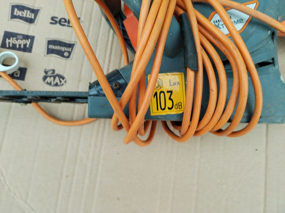 Vând Forfeca de tuns gard viu