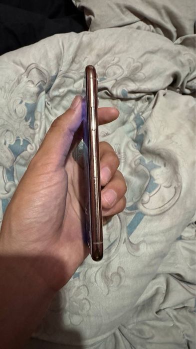 Iphone 11 pro satiladi
