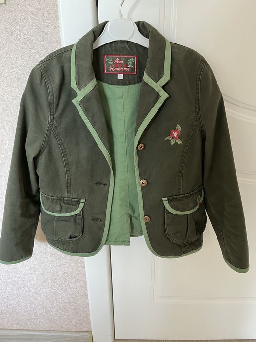 Одежда для  девочек.