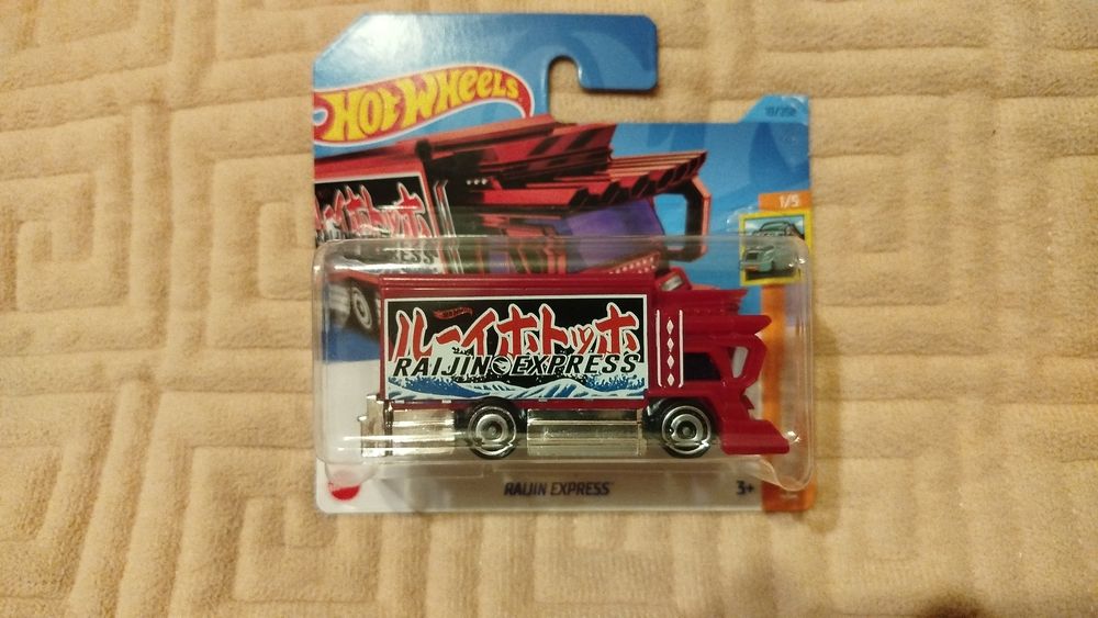 Продам машинки Hot Wheels